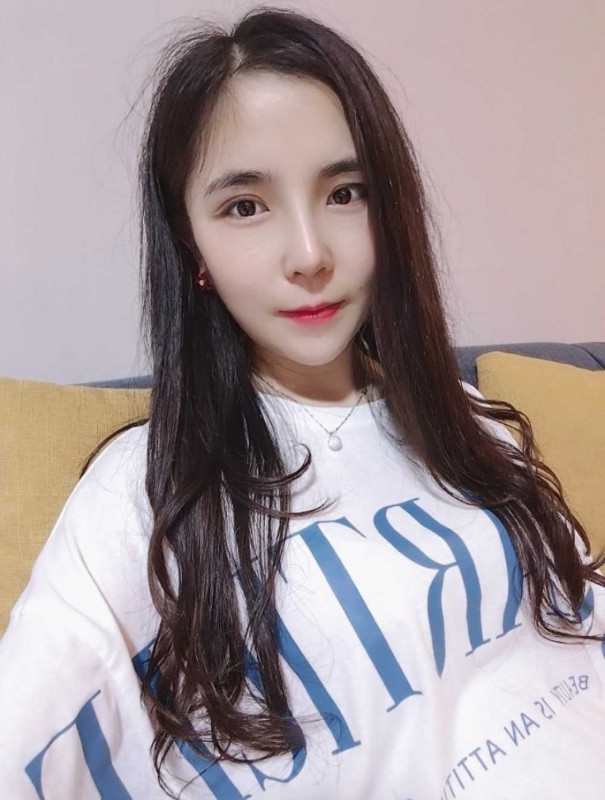 温柔邻家大姐姐李静